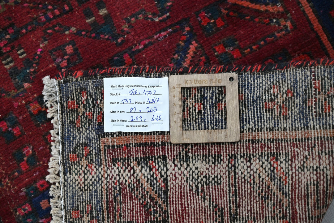 red Medium rug 2' 10" x 6' 8"