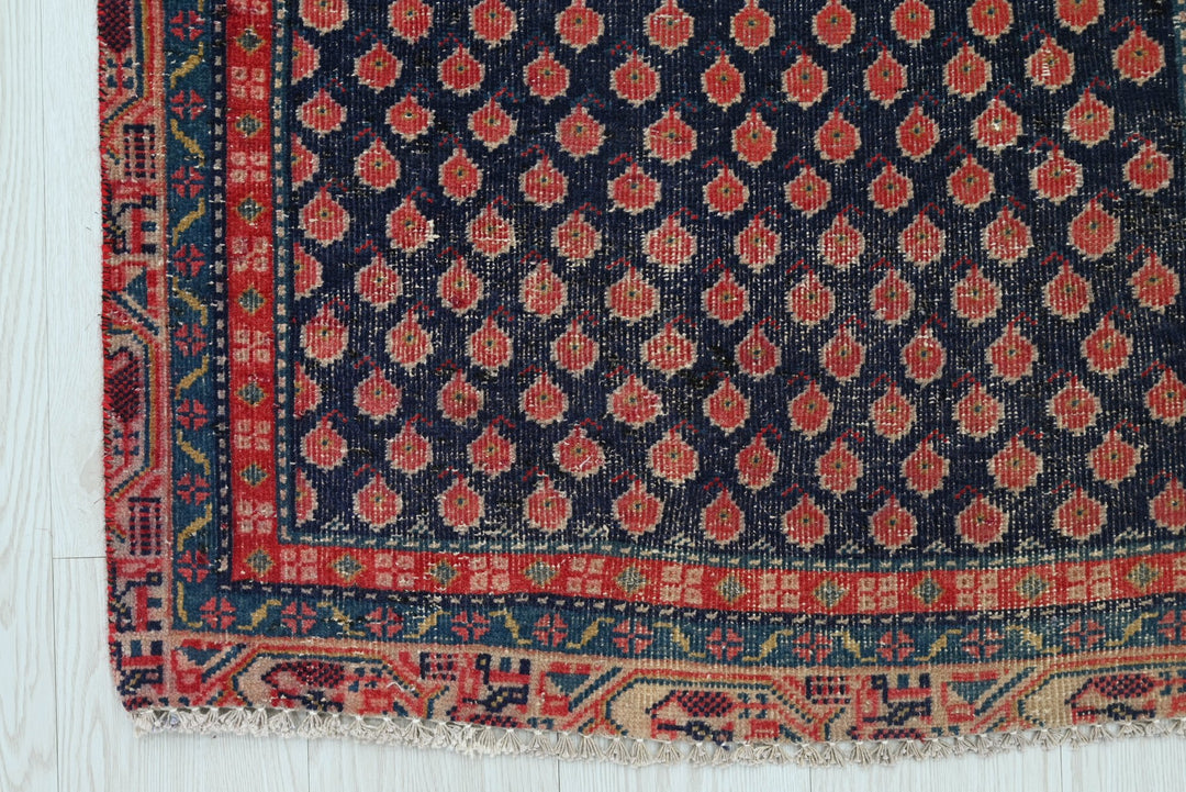 blue Runner rug 2' 6" x 9' 8"