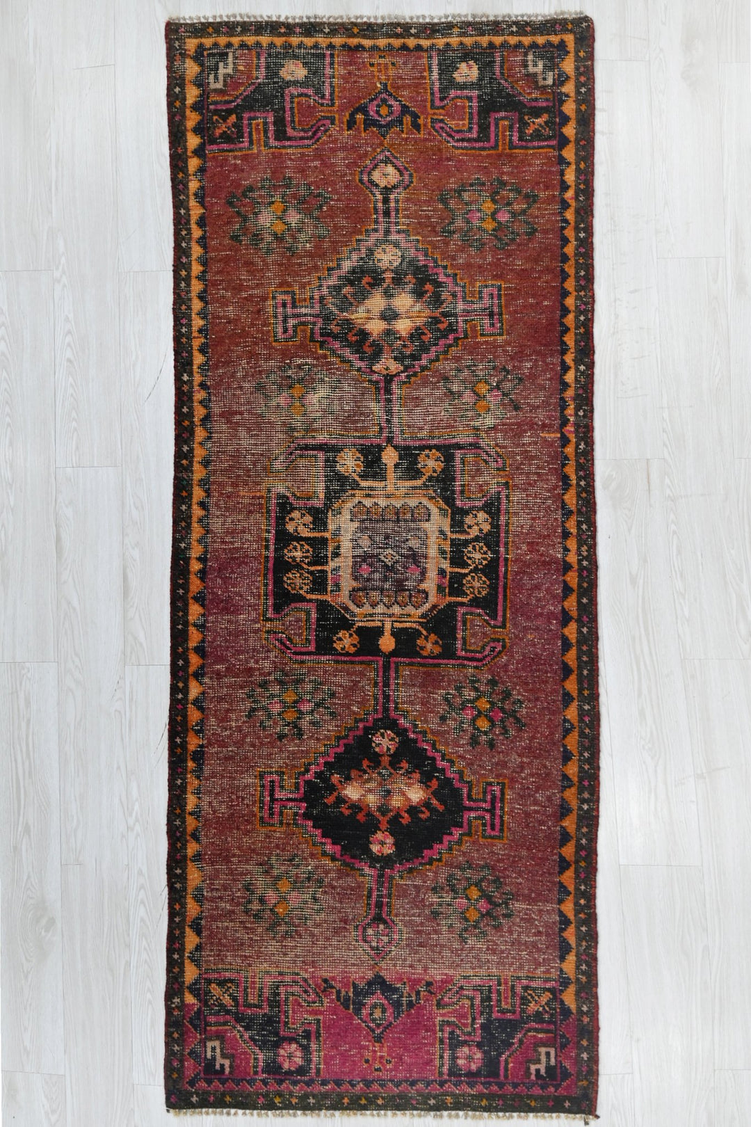 red Runner rug 3' 1" x 7' 10"