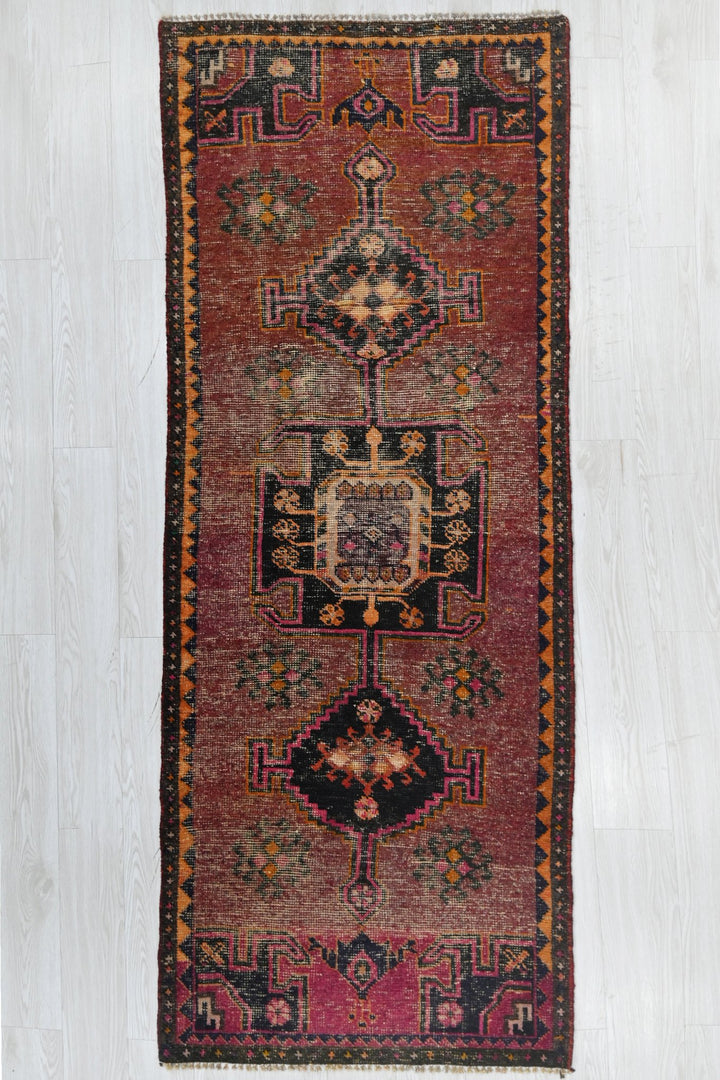 red Runner rug 3' 1" x 7' 10"