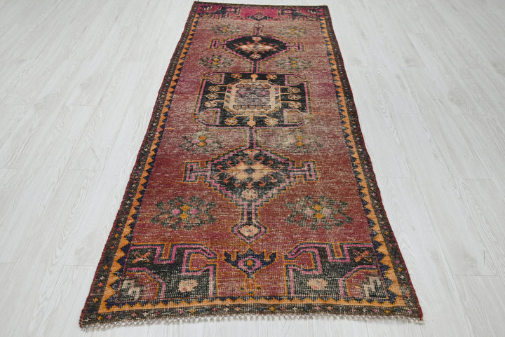 red Runner rug 3' 1" x 7' 10"