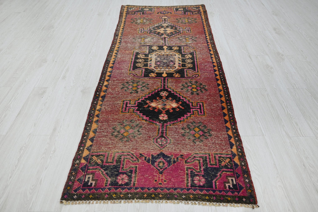 red Runner rug 3' 1" x 7' 10"
