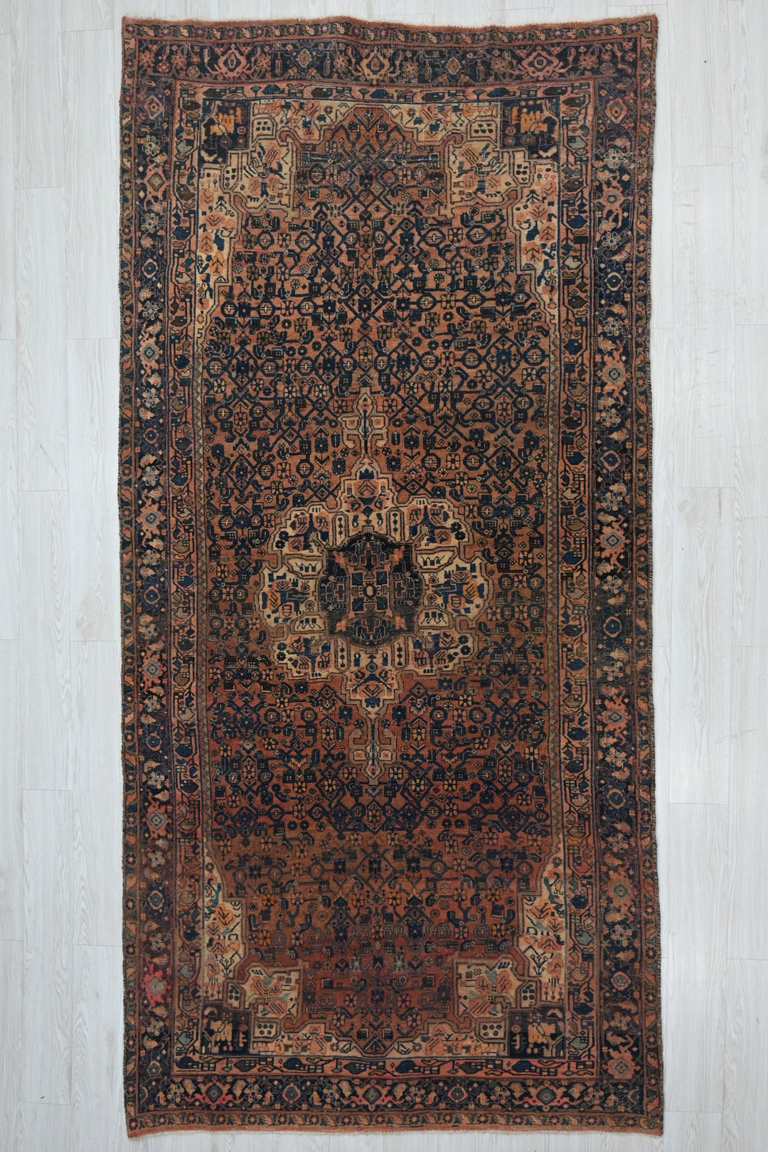 brown Large rug 4' 10" x 10' 6"