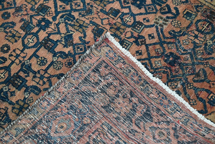 brown Large rug 4' 10" x 10' 6"