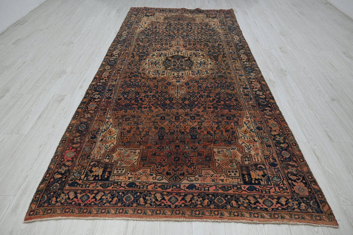 brown Large rug 4' 10" x 10' 6"