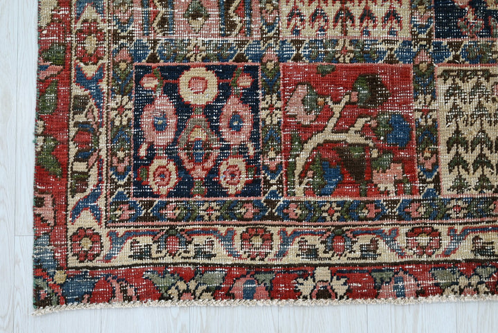 red Medium rug 5' 4" x 7' 8"