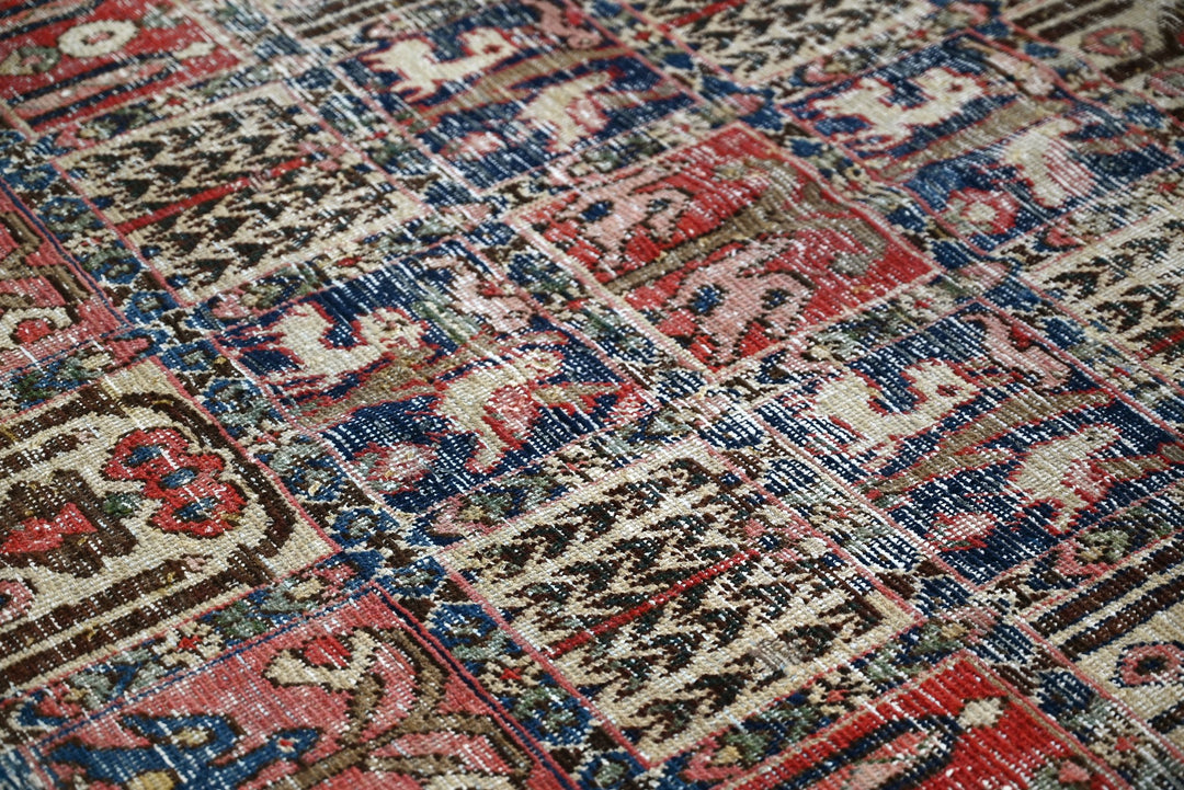 red Medium rug 5' 4" x 7' 8"