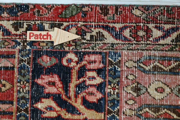 red Medium rug 5' 4" x 7' 8"