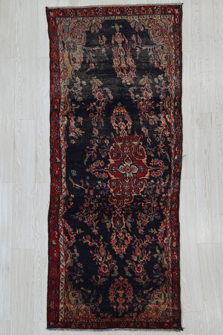 blue Medium rug 2' 9" x 7' 5"
