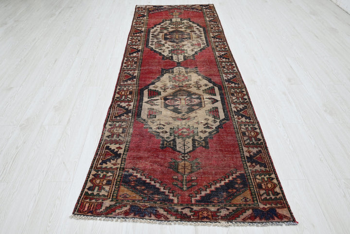 red Runner rug 3' 2" x 9' 10"