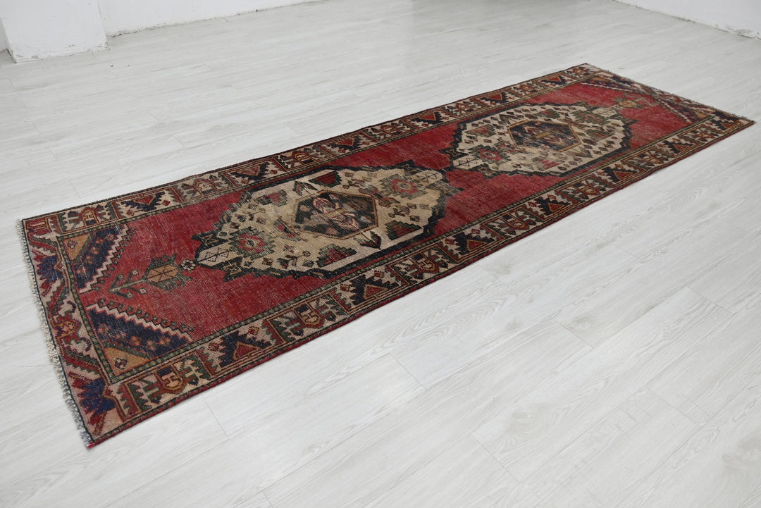 red Runner rug 3' 2" x 9' 10"