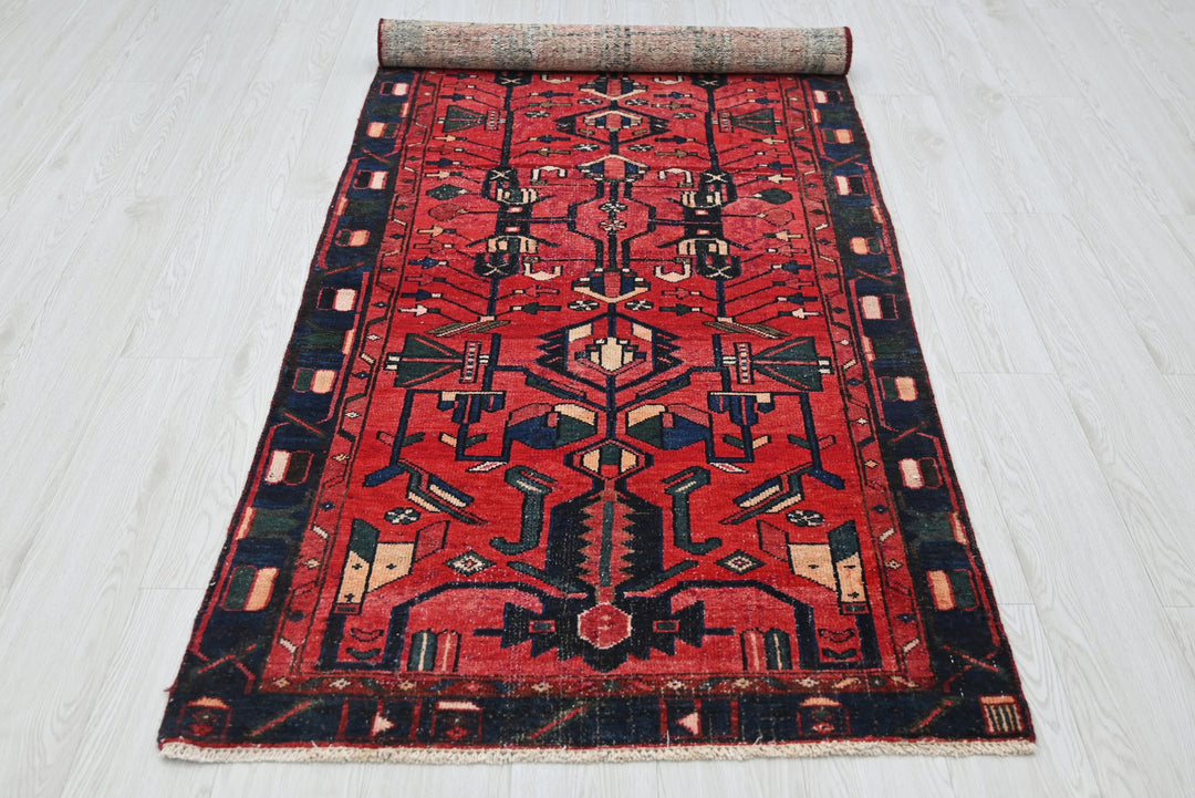 red Runner rug 3' 2" x 9' 5"