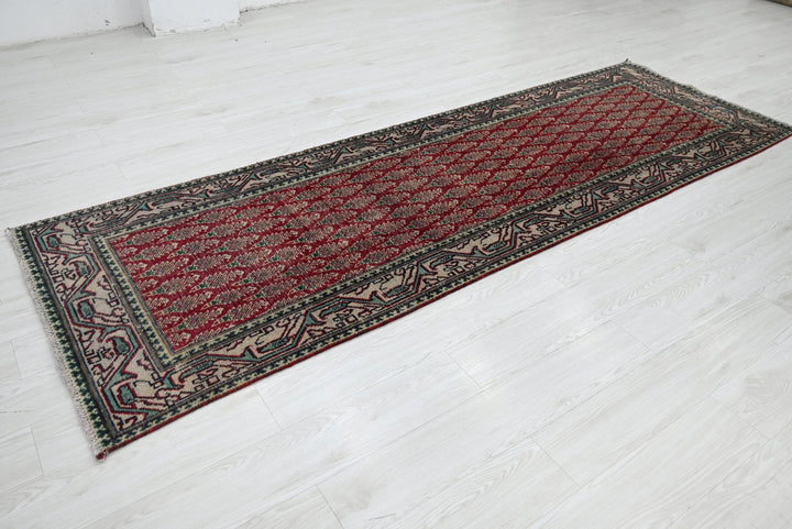 red Runner rug 3' 1" x 9' 6"