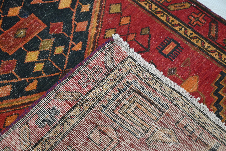 red Runner rug 3' 1" x 9' 0"