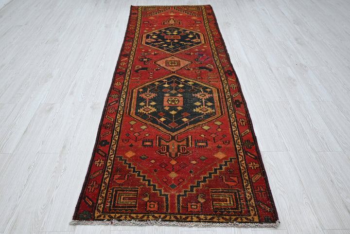 red Runner rug 3' 1" x 9' 0"