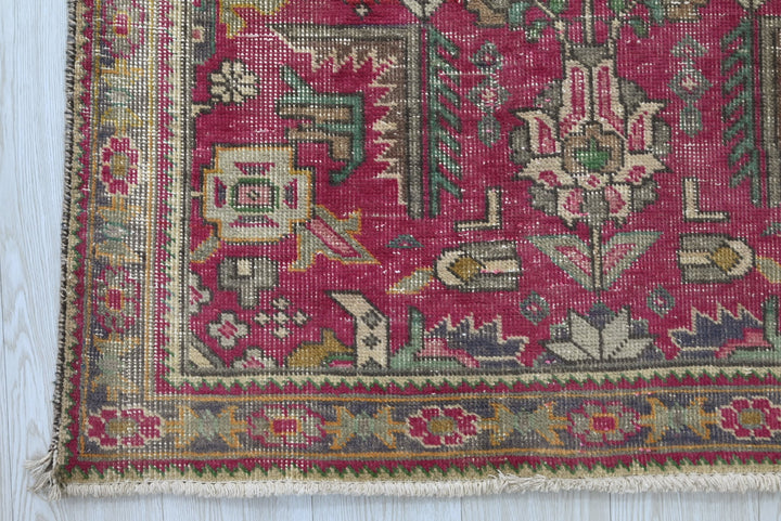 red Runner rug 3' 1" x 12' 8"