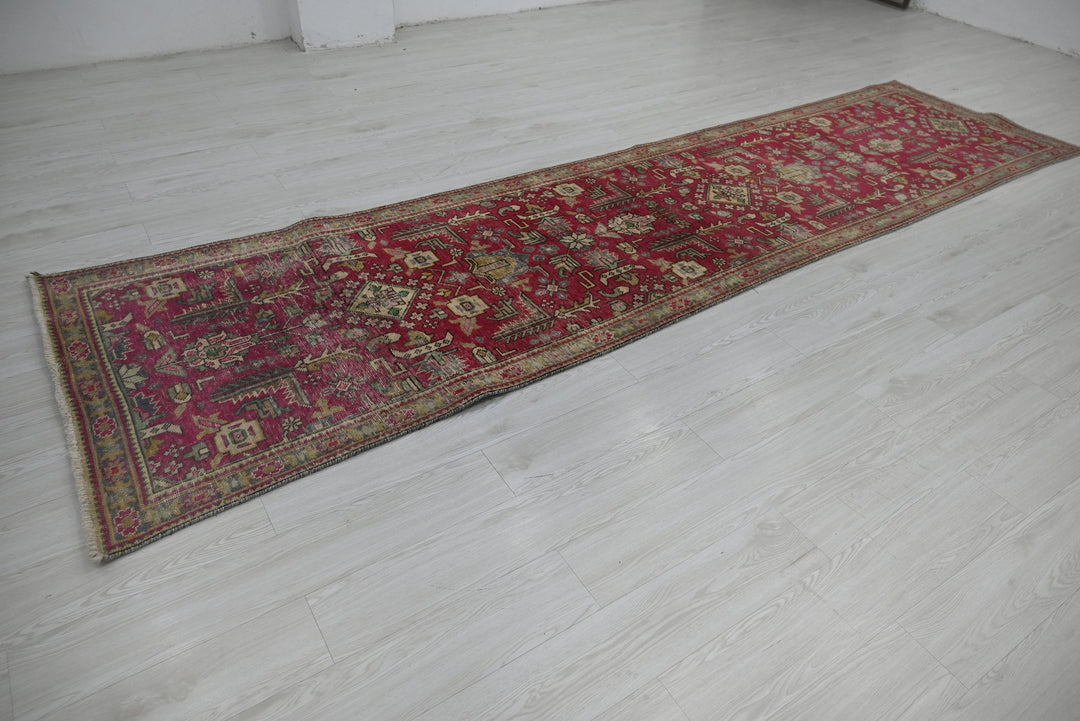 red Runner rug 3' 1" x 12' 8"