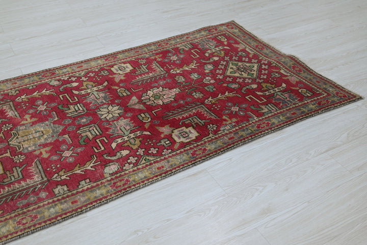 red Runner rug 3' 1" x 12' 8"