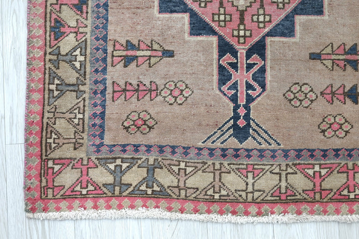brown Runner rug 3' 3" x 9' 10"