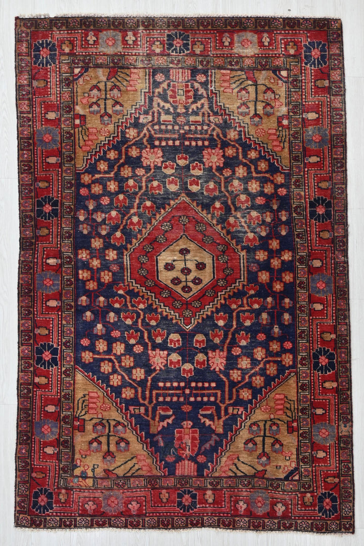 blue Medium rug 4' 3" x 6' 9"