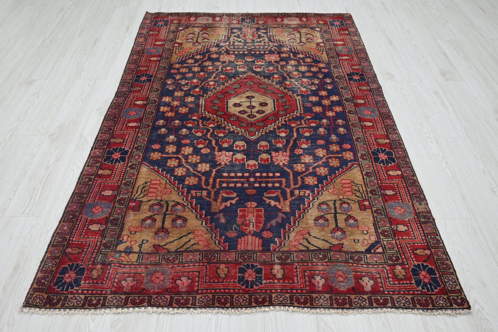 blue Medium rug 4' 3" x 6' 9"
