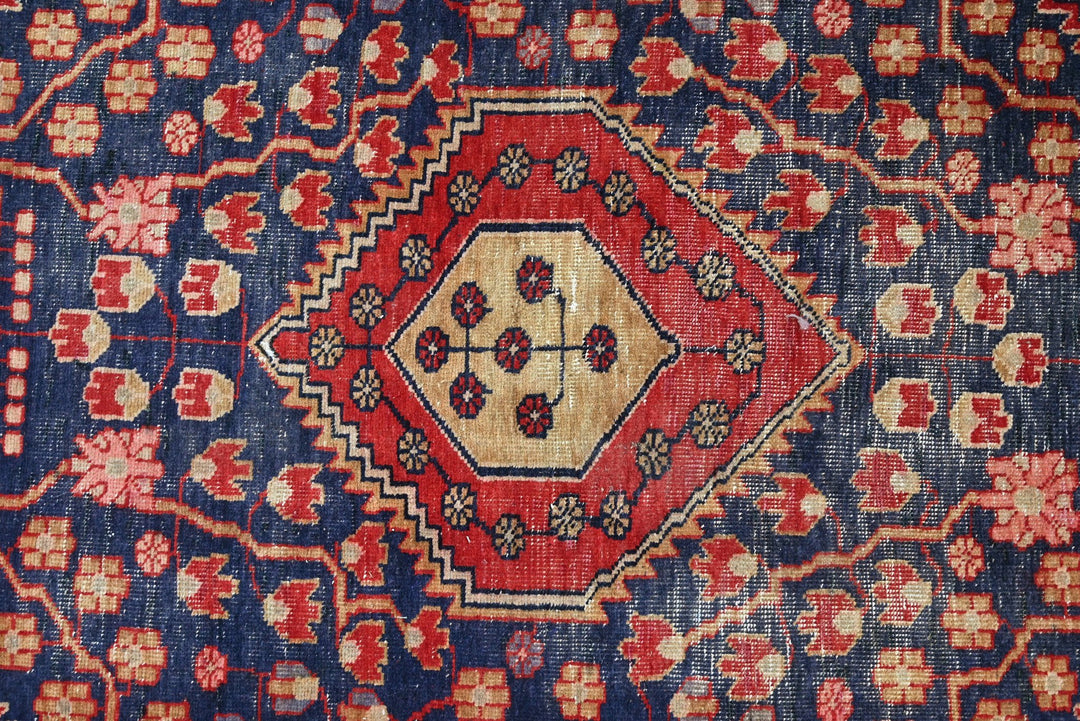blue Medium rug 4' 3" x 6' 9"
