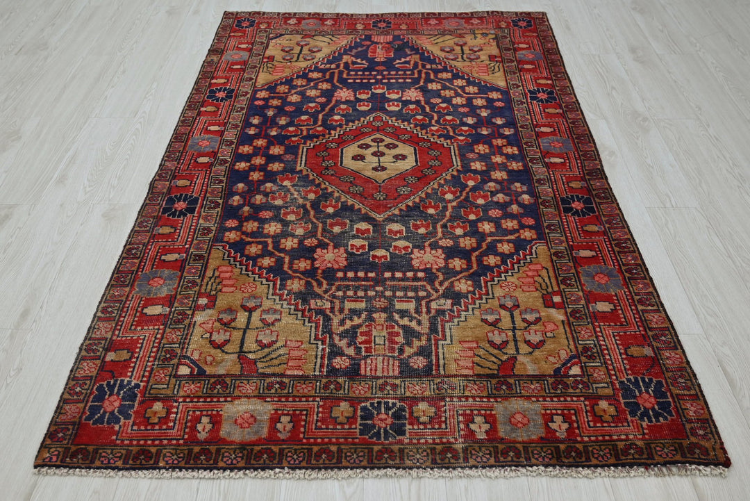blue Medium rug 4' 3" x 6' 9"