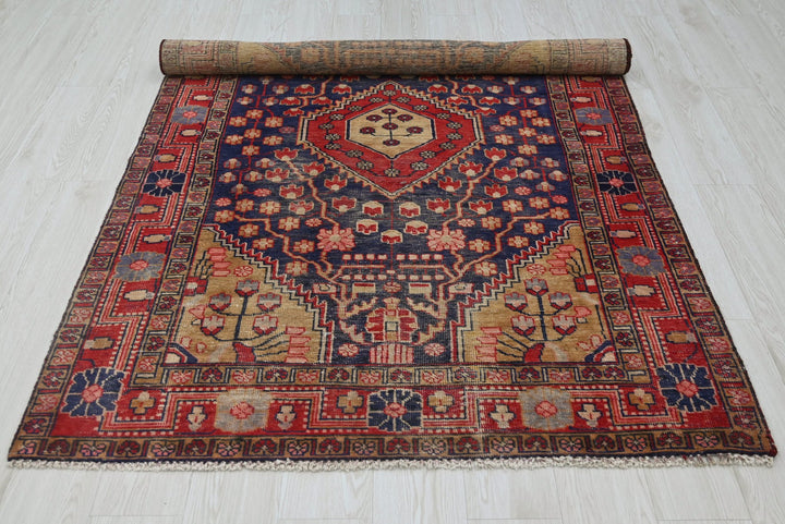 blue Medium rug 4' 3" x 6' 9"