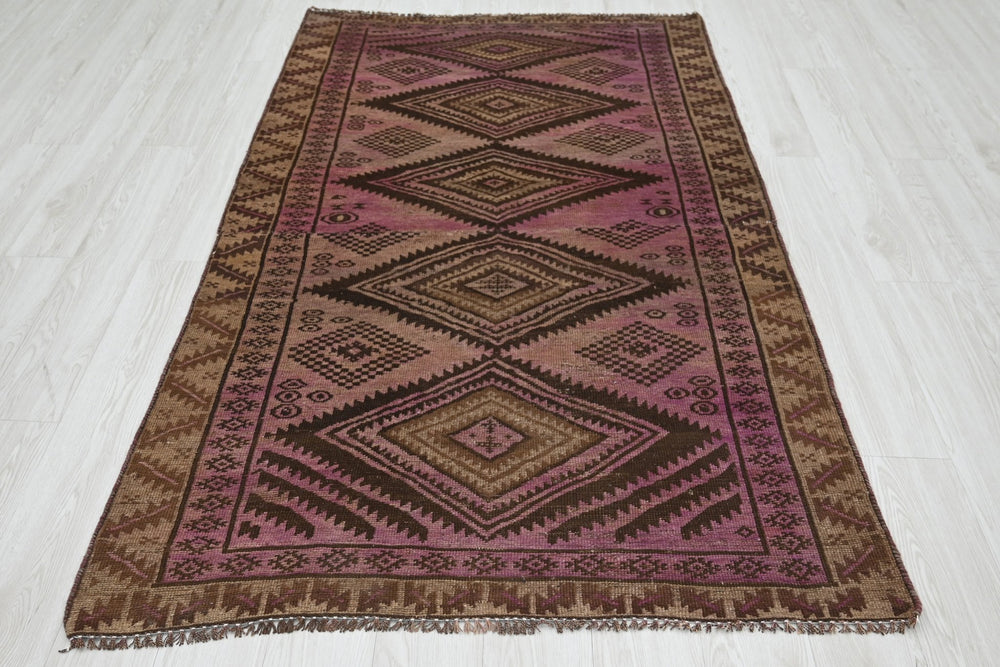 purple Medium rug 4' 0" x 6' 7"