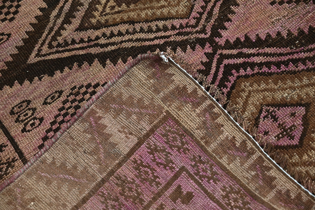 purple Medium rug 4' 0" x 6' 7"