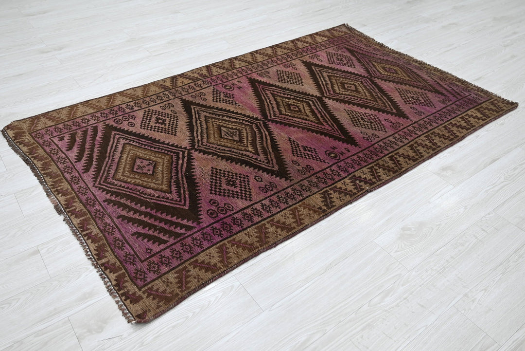 purple Medium rug 4' 0" x 6' 7"