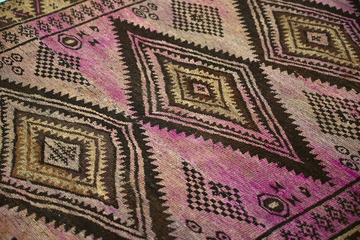 purple Medium rug 4' 0" x 6' 7"