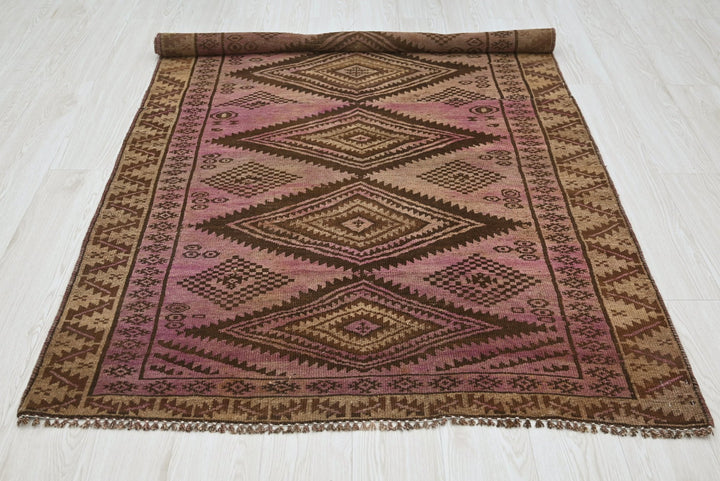 purple Medium rug 4' 0" x 6' 7"