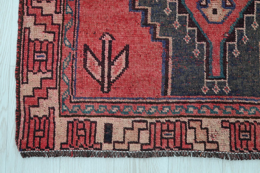 red Medium rug 3' 7" x 7' 4"