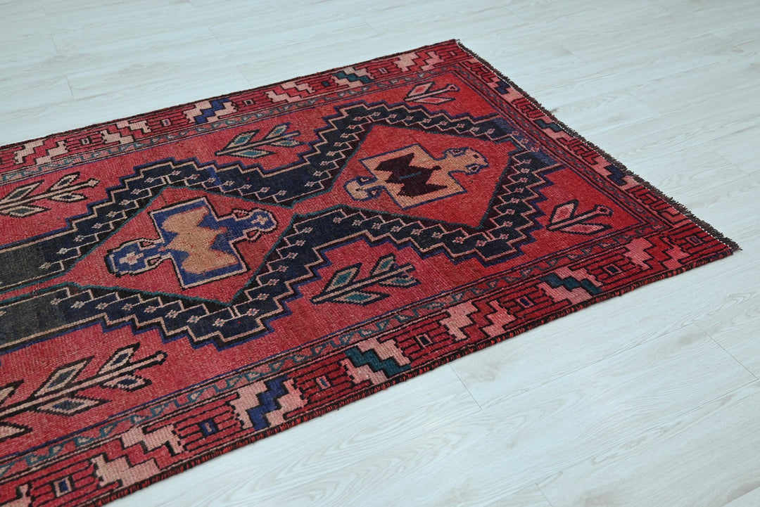 red Medium rug 3' 7" x 7' 4"