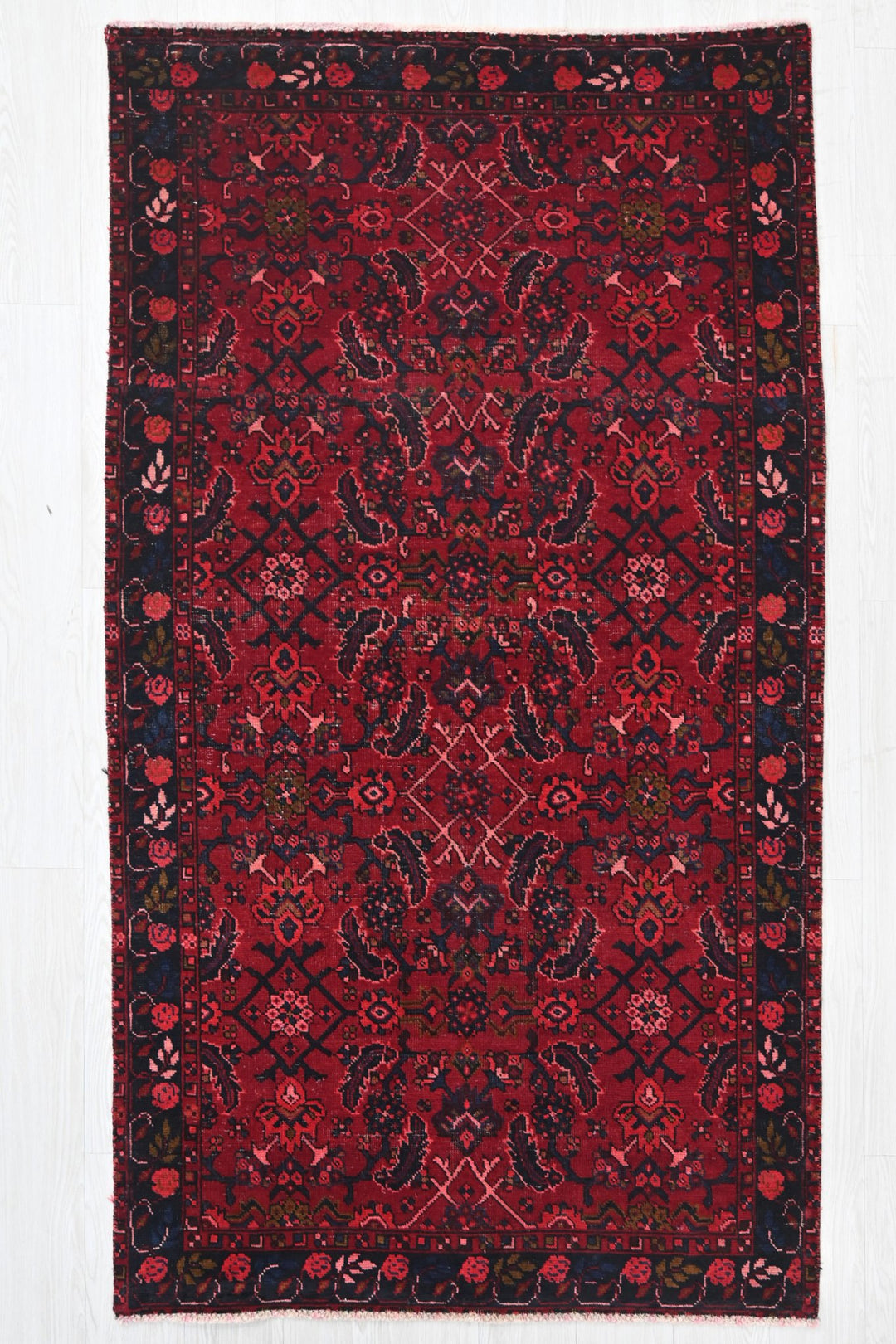 red Medium rug 3' 7" x 6' 11"