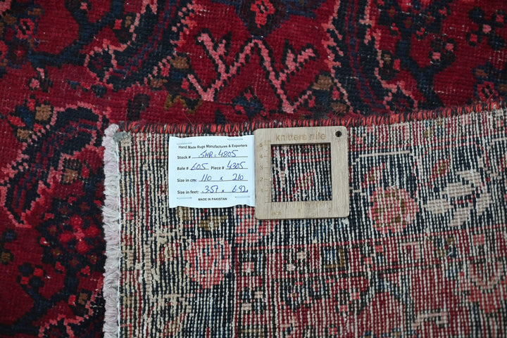 red Medium rug 3' 7" x 6' 11"