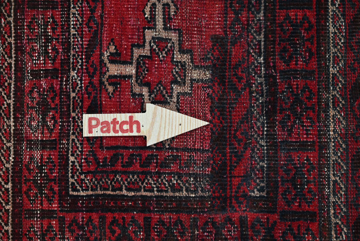 red Medium rug 3' 5" x 7' 0"