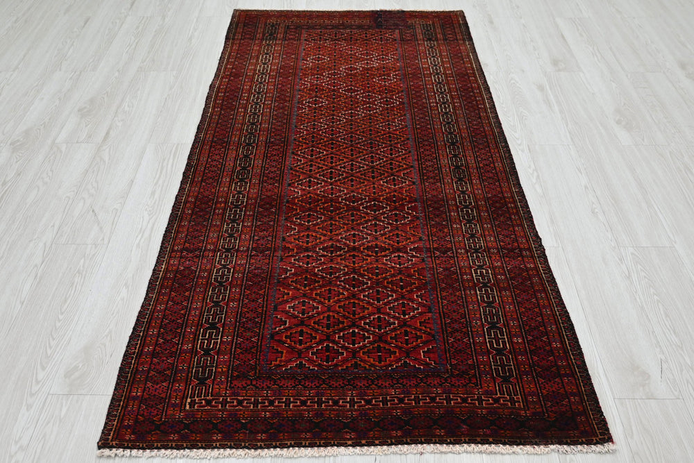 red Medium rug 3' 3" x 6' 7"