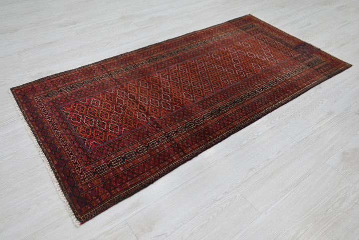 red Medium rug 3' 3" x 6' 7"