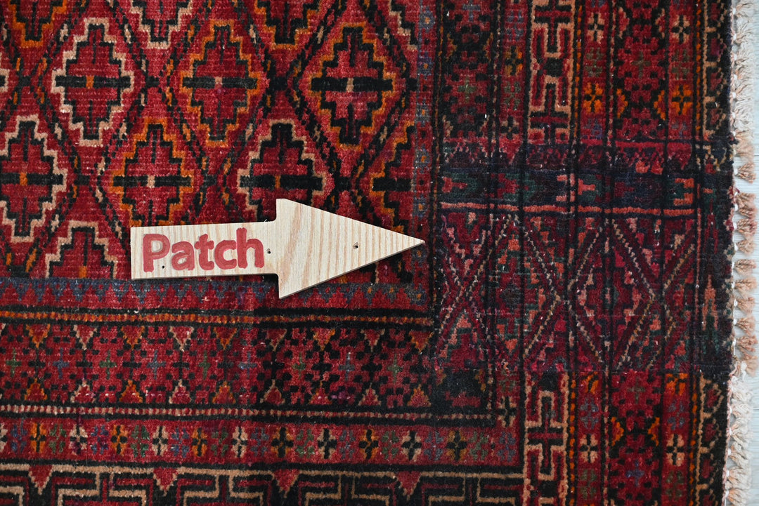 red Medium rug 3' 3" x 6' 7"