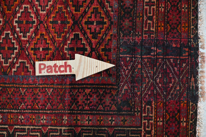 red Medium rug 3' 3" x 6' 7"