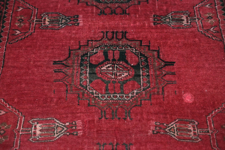 red Medium rug 3' 7" x 6' 10"