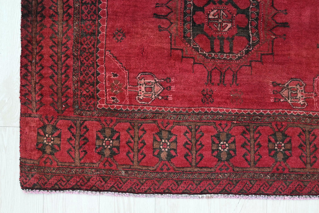 red Medium rug 3' 7" x 6' 10"