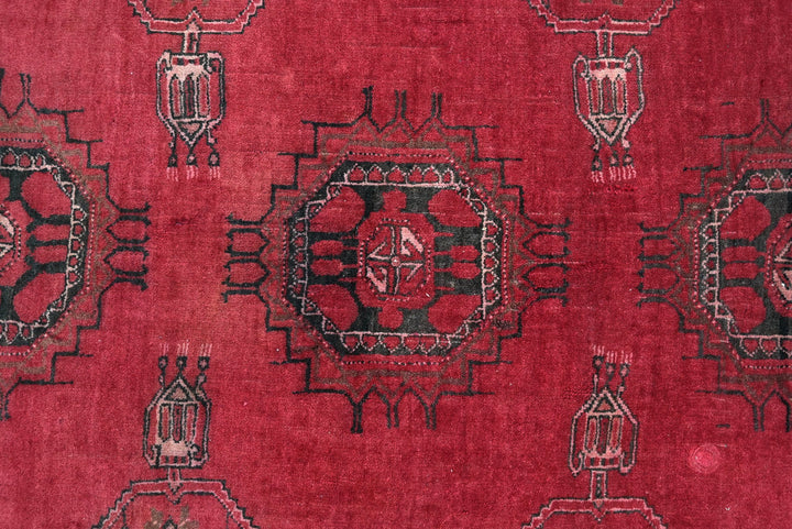 red Medium rug 3' 7" x 6' 10"