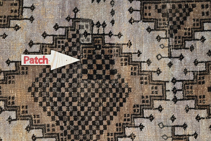 brown Medium rug 2' 9" x 7' 1"
