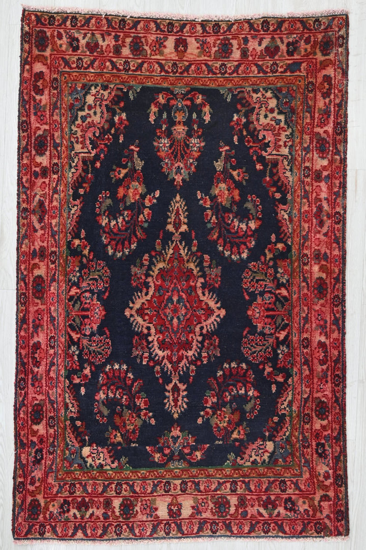 blue Accent rug 3' 7" x 5' 9"
