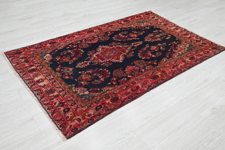 blue Accent rug 3' 7" x 5' 9"