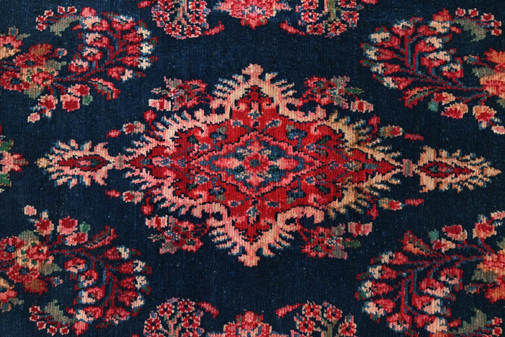 blue Accent rug 3' 7" x 5' 9"