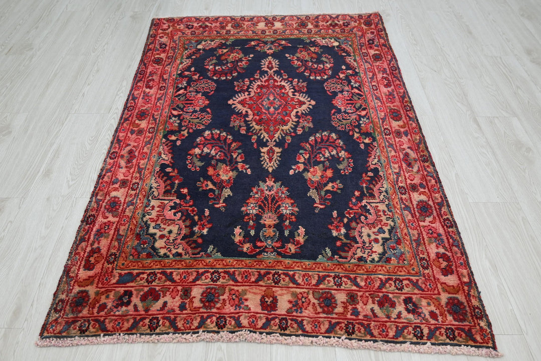 blue Accent rug 3' 7" x 5' 9"
